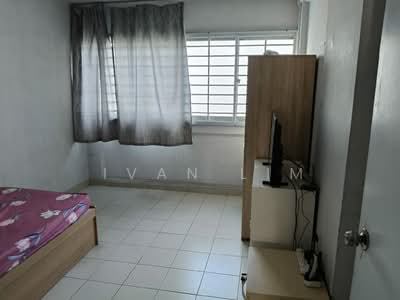 For Rent - 881 Tampines Street 84