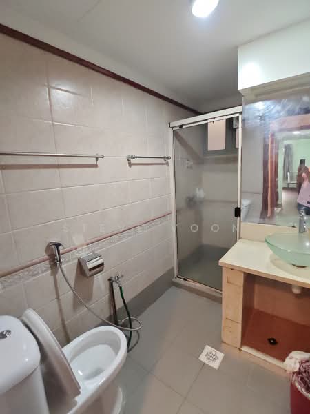 Parc Vista, 454 Corporation Road, Room Rental, 100 sqft, Condominium For Rent, by Steve Voon, 500055373 - Bathroom - PropertyGuru.com.sg