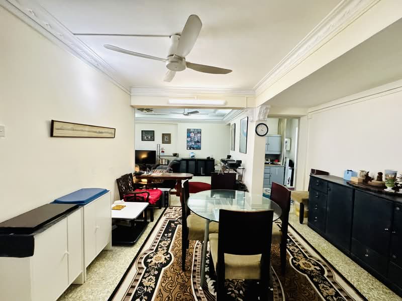 21 Holland Drive HDB Flat For Sale at S$ 900,000 | PropertyGuru Singapore - Dining Room