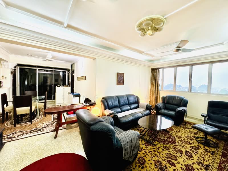 21 Holland Drive HDB Flat For Sale at S$ 900,000 | PropertyGuru Singapore - Living Room