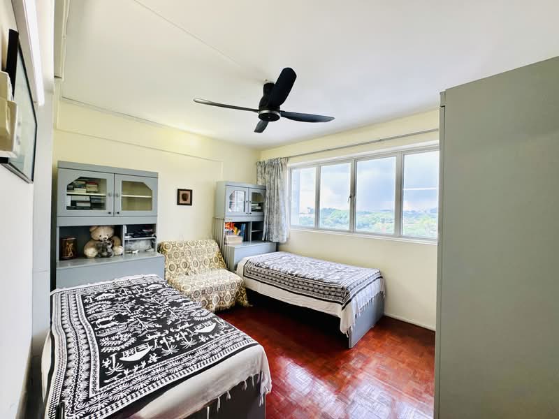 21 Holland Drive HDB Flat For Sale at S$ 900,000 | PropertyGuru Singapore - Bedroom 3