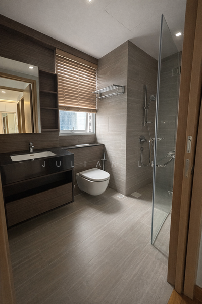 Alex Residences Apartment For Sale at S$ 2,150,000 | PropertyGuru Singapore - Master Bedroom