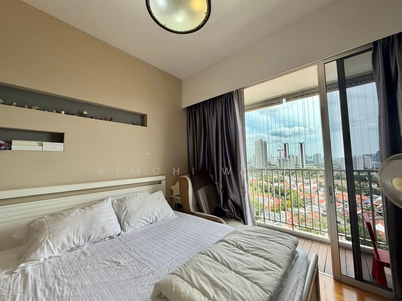 The Parc Condominium Condominium For Sale at S$ 2,768,000 | PropertyGuru Singapore - Master Bedroom
