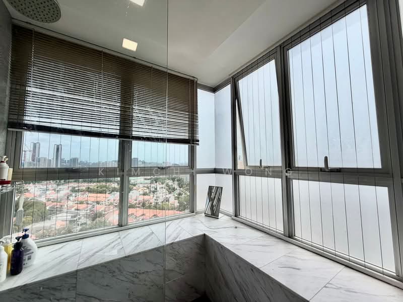 The Parc Condominium Condominium For Sale at S$ 2,768,000 | PropertyGuru Singapore - Bathroom