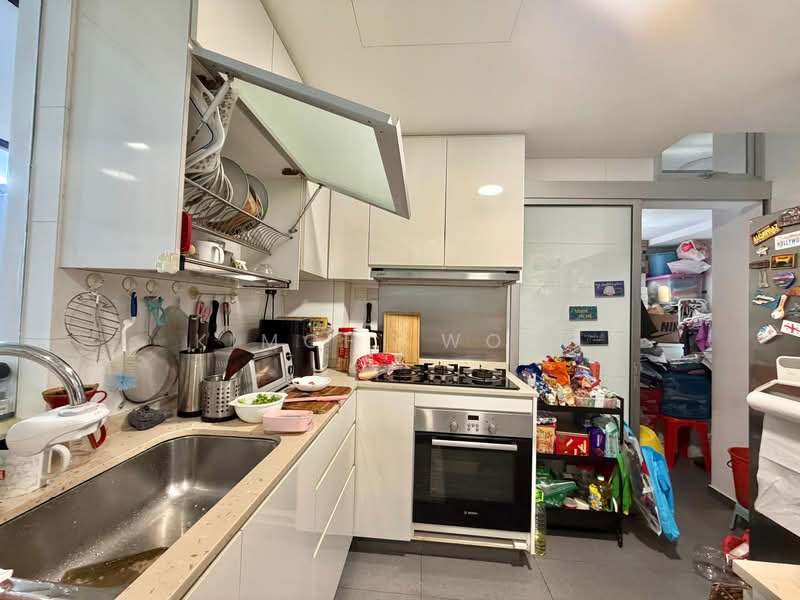 The Parc Condominium Condominium For Sale at S$ 2,768,000 | PropertyGuru Singapore - Kitchen
