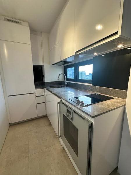 Robinson Suites, 50 Robinson Road, Boat Quay / Raffles Place / Marina, 2 Bedrooms, 604 sqft, Condominium For Rent, by Yang Liang Tan, 500055406 - Kitchen - PropertyGuru.com.sg