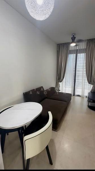 Robinson Suites, 50 Robinson Road, Boat Quay / Raffles Place / Marina, 2 Bedrooms, 604 sqft, Condominium For Rent, by Yang Liang Tan, 500055406 - Living Room - PropertyGuru.com.sg
