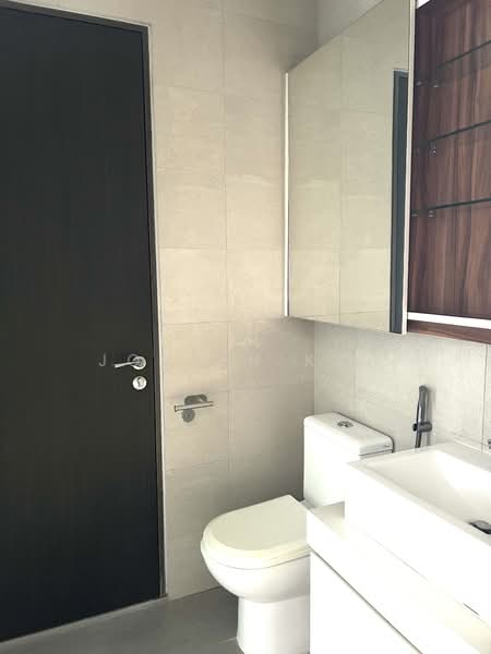 Neem Tree Apartment For Sale at S$ 938,000 | PropertyGuru Singapore - Bathroom