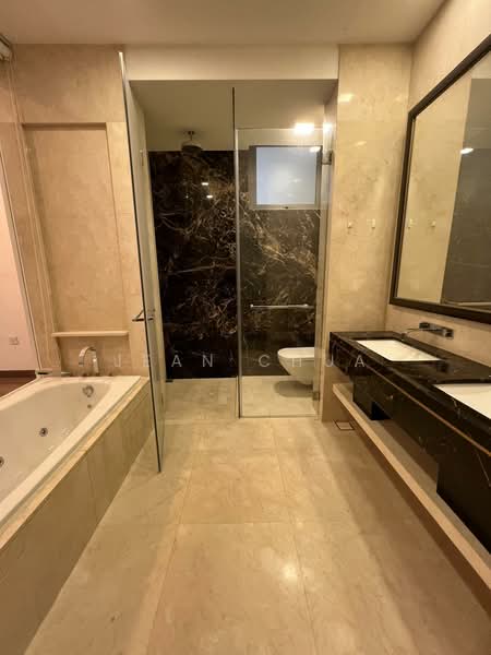 Sage, 11A Nassim Road, 4 Bedrooms, 286,302 sqft, Condominium For Rent, by Jean Chua, 500055423 - Bathroom - PropertyGuru.com.sg