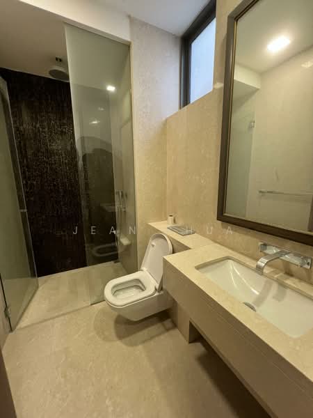 Sage, 11A Nassim Road, 4 Bedrooms, 286,302 sqft, Condominium For Rent, by Jean Chua, 500055423 - Bathroom - PropertyGuru.com.sg