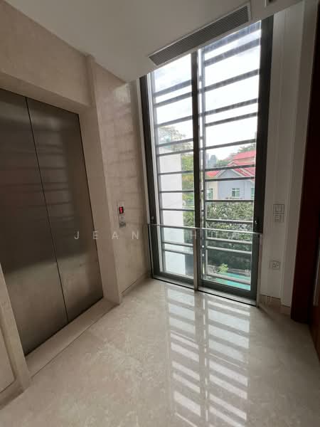 Sage, 11A Nassim Road, 4 Bedrooms, 286,302 sqft, Condominium For Rent, by Jean Chua, 500055423 - Entrance - PropertyGuru.com.sg