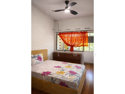 For Rent - Jln ulu Siglap room for rent