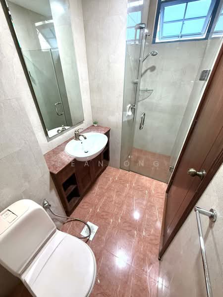 Sanctuary Green, 187 Tanjong Rhu Road, Room Rental, 150 sqft, Condominium For Rent, by Sean Ong, 500055435 - Bathroom - PropertyGuru.com.sg