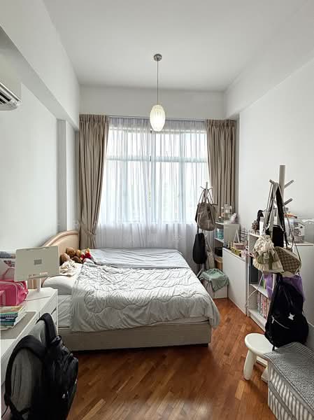 Tanglin Regency Condominium For Sale at S$ 2,100,000 | PropertyGuru Singapore - Bedroom