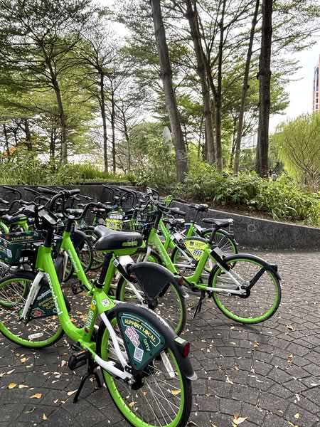 Tanglin Regency Condominium For Sale at S$ 2,100,000 | PropertyGuru Singapore - Exterior