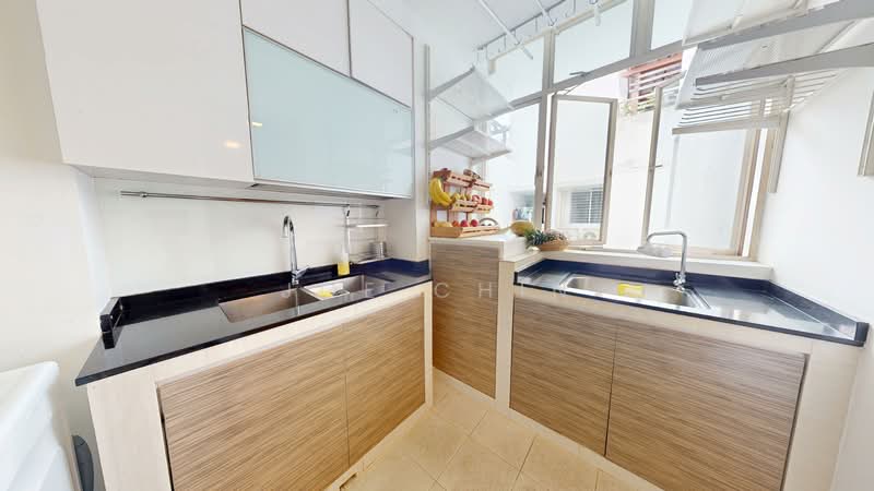 Lilydale Condominium For Sale at S$ 2,550,000 | PropertyGuru Singapore - Kitchen
