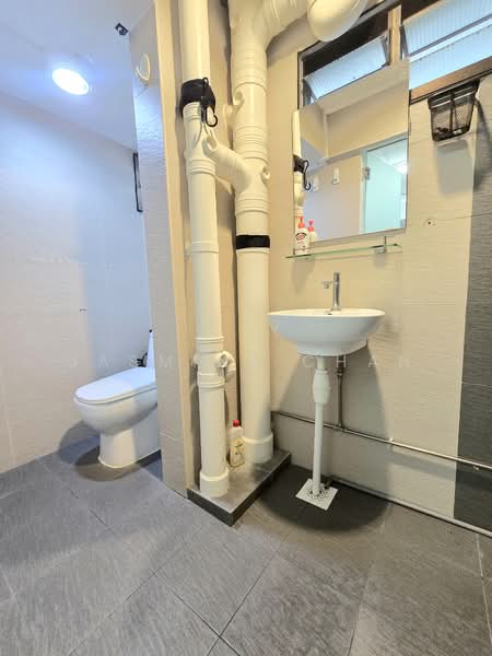 33 Marine Crescent HDB Flat For Sale at S$ 450,000 | PropertyGuru Singapore