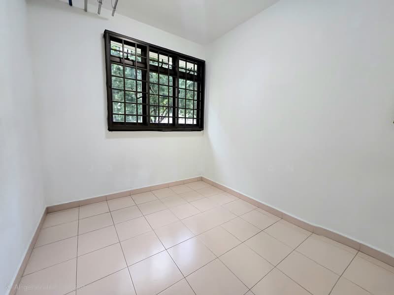 33 Marine Crescent HDB Flat For Sale at S$ 450,000 | PropertyGuru Singapore