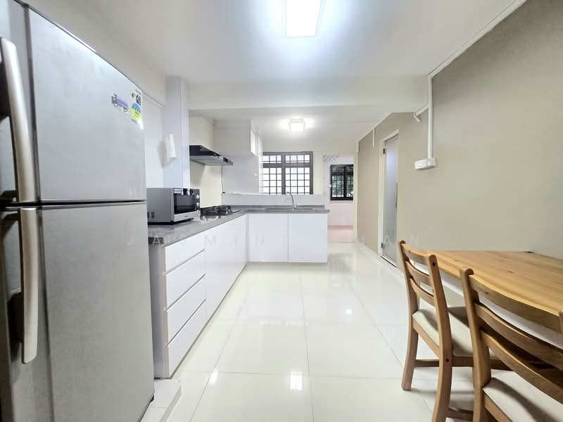 33 Marine Crescent HDB Flat For Sale at S$ 450,000 | PropertyGuru Singapore