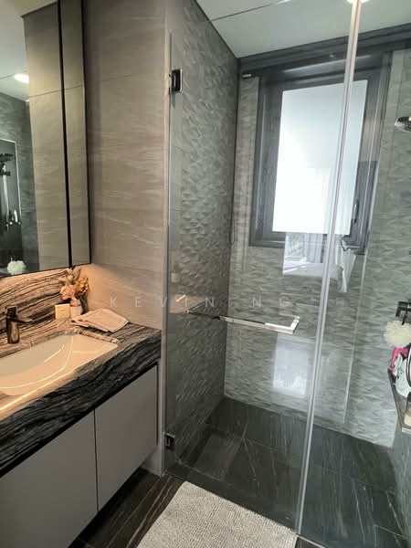 Margaret Ville, 20 Margaret Drive, 3 Bedrooms, 915 sqft, Apartment For Sale, by Kevin Ng, 500055461 - Common bathroom - PropertyGuru.com.sg