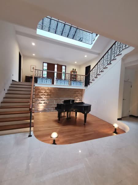 Ewart Park / Holland Road, Ewart Park / Holland Road, 5 Bedrooms, 9,500 sqft, Good Class Bungalow For Rent, by Janice Poh, 500055470 - PropertyGuru.com.sg