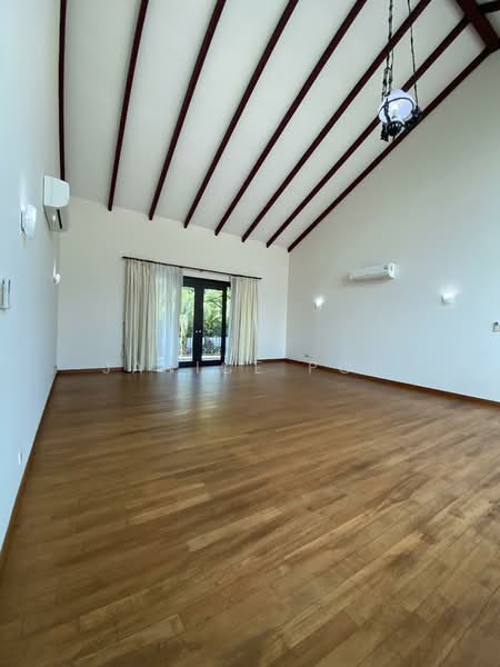 Holland Road, Ewart Park, Ewart Park / Holland Road, 5 Bedrooms, 9,500 sqft, Good Class Bungalow For Rent, by Janice Poh, 500055470 - Top Floor Family Lounge - PropertyGuru.com.sg