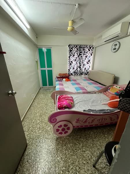 180 Ang Mo Kio Avenue 5, 180 Ang Mo Kio Avenue 5, 2 Bedrooms, 732 sqft, HDB Flat For Sale, by Agnes Yu SF, 500055483 - Bedroom - PropertyGuru.com.sg