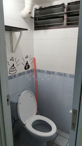 211 Boon Lay Place, 211 Boon Lay Place, Room Rental, 150 sqft, HDB Flat For Rent, by Vanessa Duan, 500055508 - Bathroom - PropertyGuru.com.sg