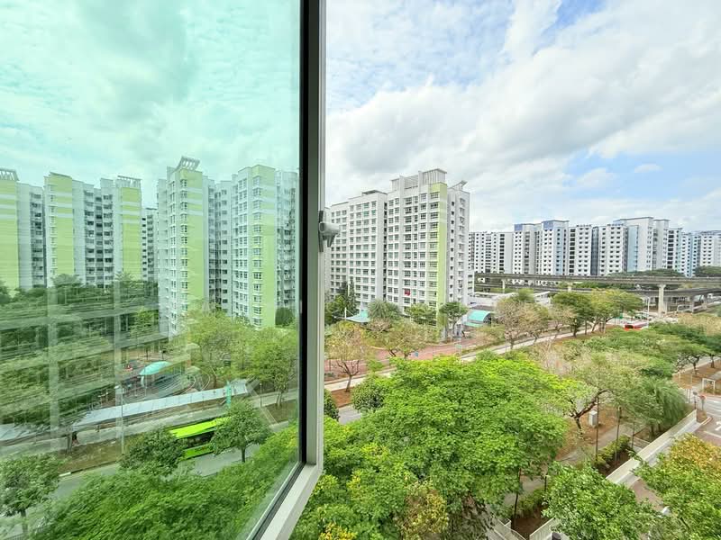 272B Sengkang Central HDB Flat For Sale at S$ 850,000 | PropertyGuru Singapore - View