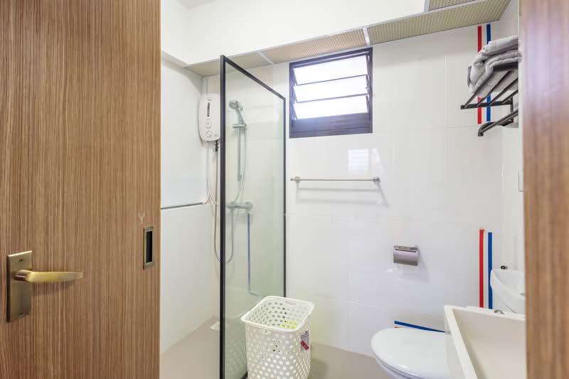 467B Bukit Batok West Avenue 9 HDB Flat For Sale at S$ 848,000 | PropertyGuru Singapore - Bathroom