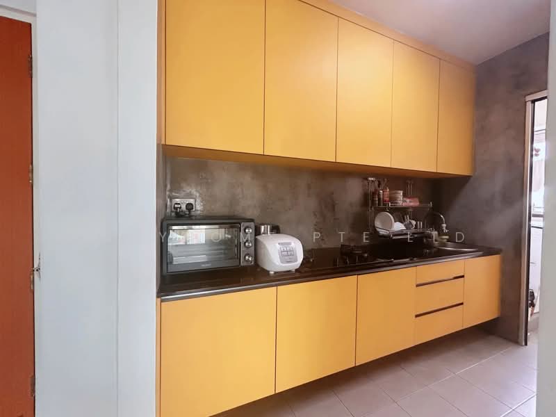 633A Senja Road HDB Flat For Sale at S$ 559,000 | PropertyGuru Singapore - Kitchen