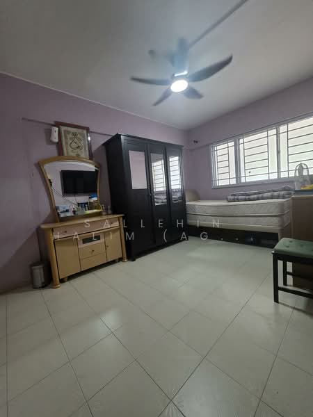 434 Jurong West Street 42, 434 Jurong West Street 42, Room Rental, 100 sqft, HDB Flat For Rent, by Sallehin Halim (Agent Soul), 500055587 - Bedroom - PropertyGuru.com.sg