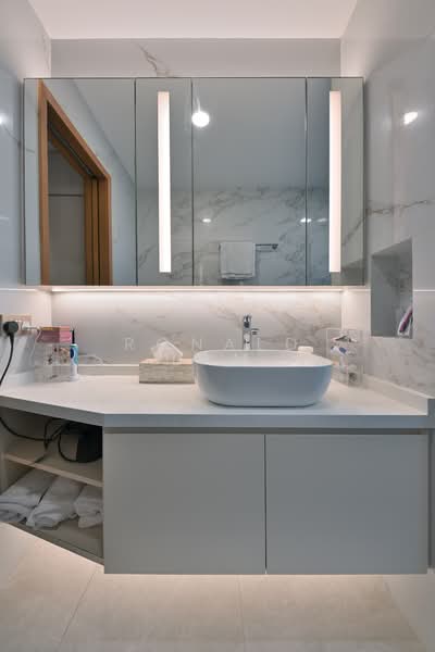 Viz at Holland Condominium For Sale at S$ 2,928,000 | PropertyGuru Singapore - Bathroom