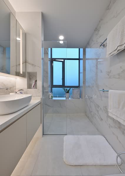 Viz at Holland Condominium For Sale at S$ 2,928,000 | PropertyGuru Singapore - Bathroom