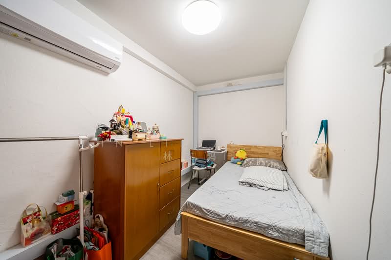 501 West Coast Drive, 501 West Coast Drive, 1,658 sqft, Shop / Shophouse For Sale, by John Lin Anhong 林安鸿, 500055603 - Bedroom - CommercialGuru.com.sg