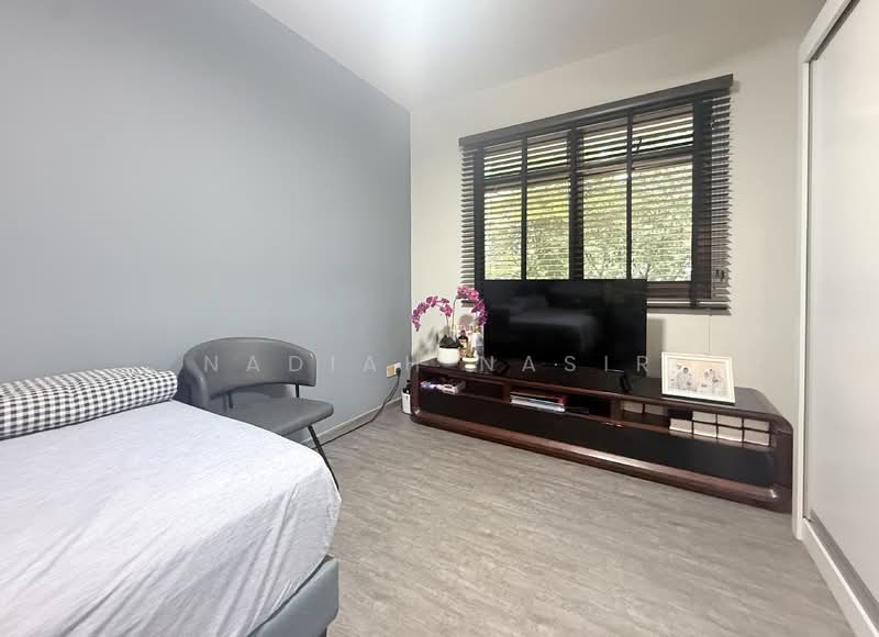 202A Compassvale Drive HDB Flat For Sale at S$ 858,000 | PropertyGuru Singapore - Bedroom