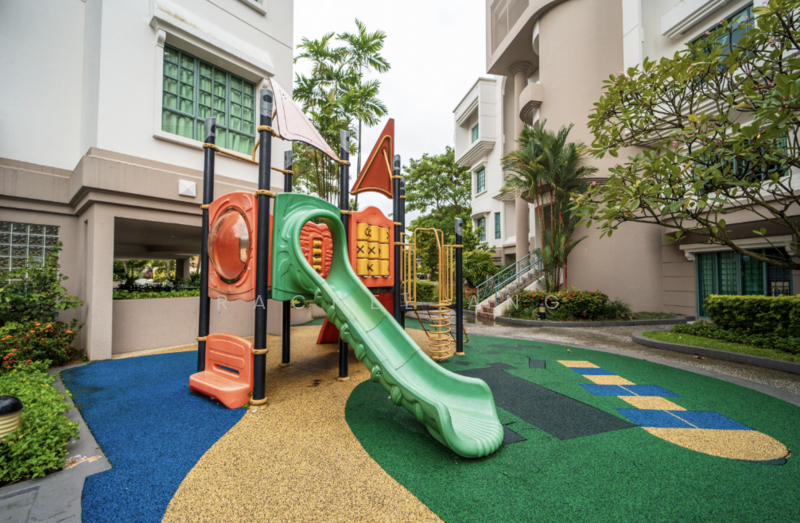 Gold Coast Condo, 360 Pasir Panjang Road, 4 Bedrooms, 1,830 sqft, Condominium For Rent, by Rachel Ang, 500055658 - Exterior - PropertyGuru.com.sg