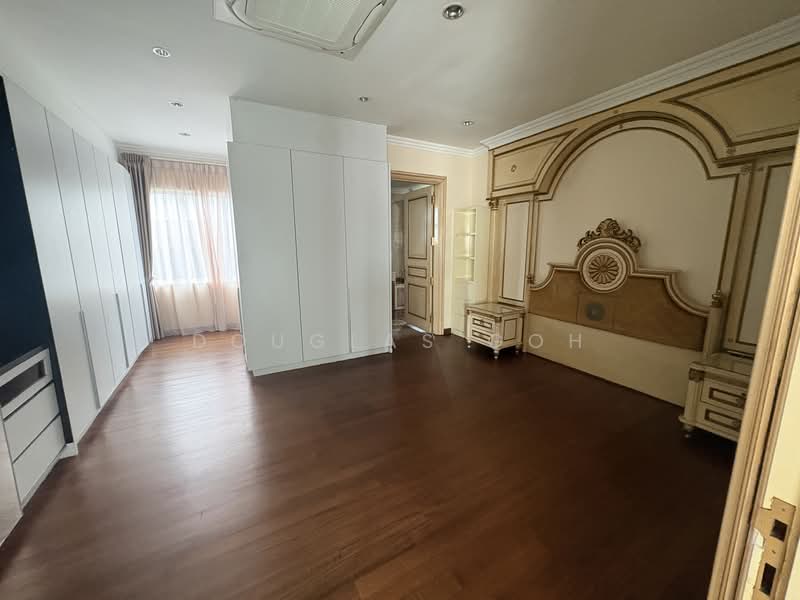 Siglap Avenue, , 6 Bedrooms, 15,000 sqft, Detached House For Rent, by Douglas Goh, 500055685 - Bedroom - PropertyGuru.com.sg