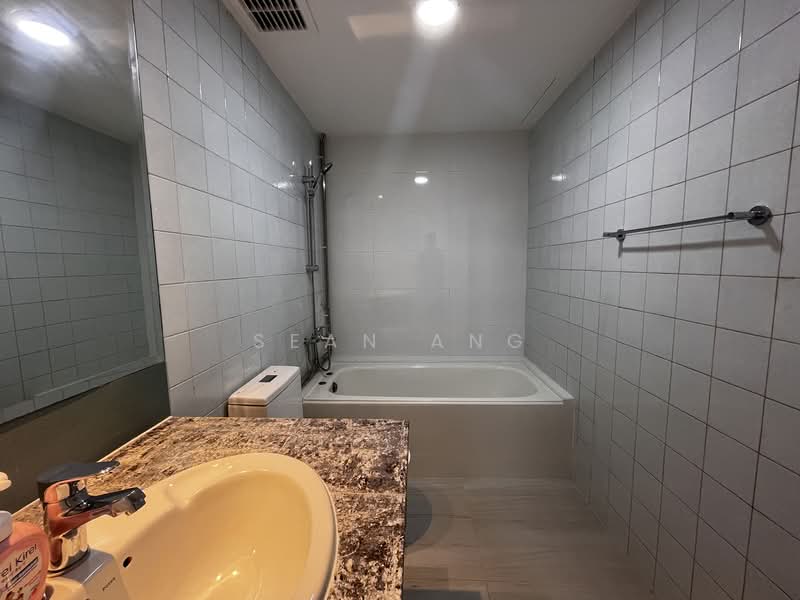 Ridgewood Condominium, 1 Ridgewood Close, 3 Bedrooms, 1,399 sqft, Condominium For Rent, by Sean Ang, 500055705 - PropertyGuru.com.sg