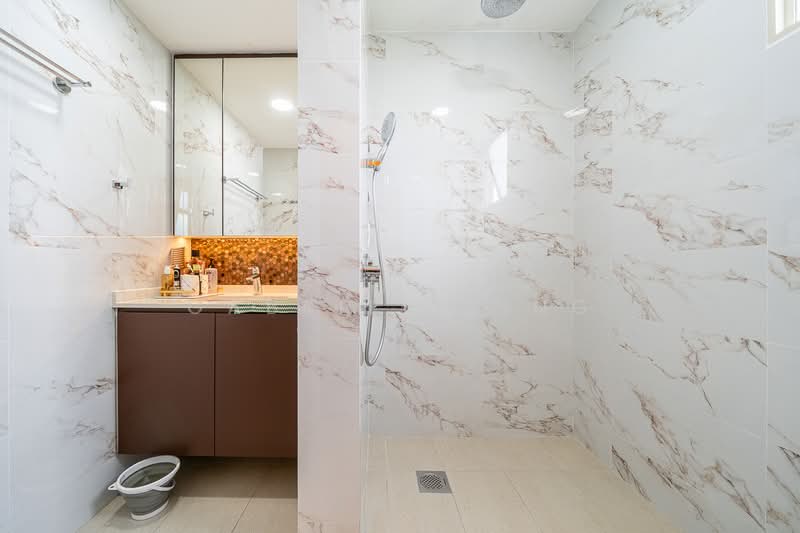 Northvale Condominium For Sale at S$ 2,680,000 | PropertyGuru Singapore - Bathroom