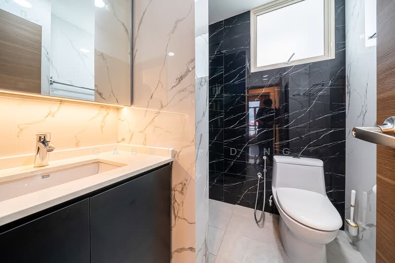 Northvale Condominium For Sale at S$ 2,680,000 | PropertyGuru Singapore - Bathroom