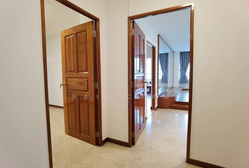 336 River Valley, 336 River Valley Road, 3 Bedrooms, 1,582 sqft, Apartment For Rent, by Raye Cham, 500055726 - Corridor - PropertyGuru.com.sg