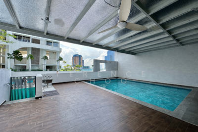 For Sale - Spottiswoode 18