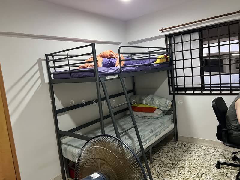 443 Clementi Avenue 3, 443 Clementi Avenue 3, 2 Bedrooms, 789 sqft, HDB Flat For Rent, by Flossie Chang, 500055750 - Bedroom - PropertyGuru.com.sg