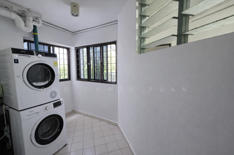 453 Choa Chu Kang Avenue 4 HDB Flat For Sale at S$ 640,000 | PropertyGuru Singapore - Service Yard