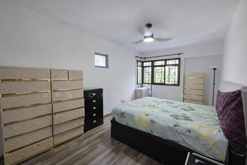 453 Choa Chu Kang Avenue 4 HDB Flat For Sale at S$ 640,000 | PropertyGuru Singapore - Bedroom