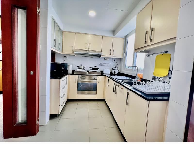 The Warren, 37 Choa Chu Kang Loop, Room Rental, 140 sqft, Apartment For Rent, by Lee Yoong Tai Esther, 500055792 - Kitchen - PropertyGuru.com.sg