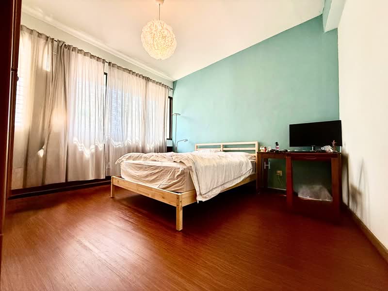 Lakepoint Condo Condominium For Sale at S$ 1,920,000 | PropertyGuru Singapore - Bedroom