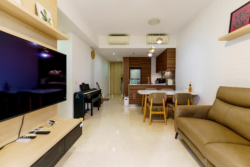 The Panorama Condominium For Sale at S$ 1,480,000 | PropertyGuru Singapore - Living Room