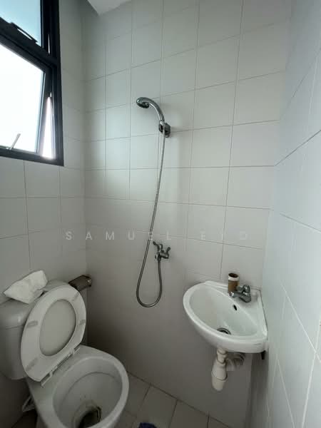 Rhapsody on Mount Elizabeth, 16 Mount Elizabeth, 2 Bedrooms, 1,044 sqft, Apartment For Rent, by Samuel Eyo, 500055826 - Bathroom - PropertyGuru.com.sg